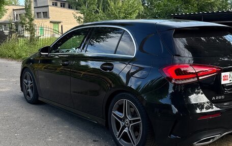 Mercedes-Benz A-Класс, 2018 год, 2 350 000 рублей, 6 фотография
