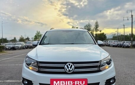 Volkswagen Tiguan I, 2015 год, 1 795 000 рублей, 3 фотография