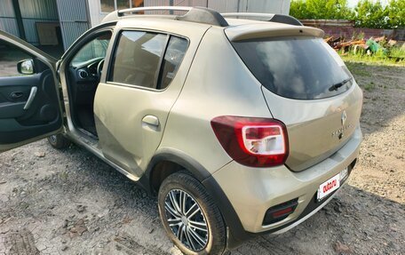 Renault Sandero II рестайлинг, 2019 год, 949 000 рублей, 4 фотография