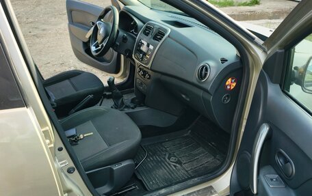 Renault Sandero II рестайлинг, 2019 год, 949 000 рублей, 17 фотография