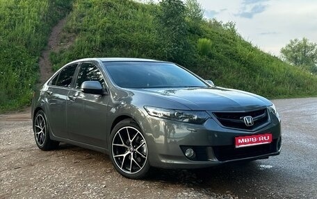 Honda Accord VIII рестайлинг, 2008 год, 900 000 рублей, 1 фотография