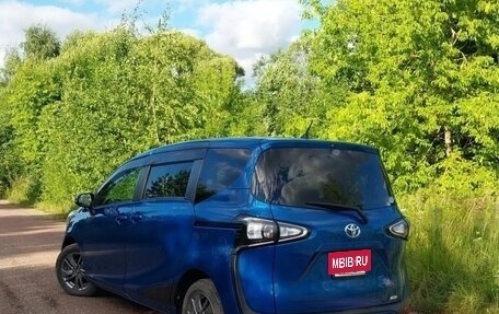 Toyota Sienta II, 2019 год, 1 575 000 рублей, 2 фотография
