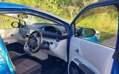Toyota Sienta II, 2019 год, 1 575 000 рублей, 23 фотография