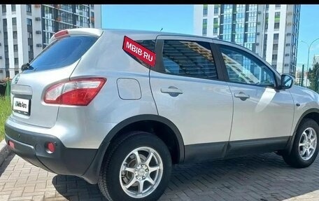Nissan Qashqai, 2011 год, 990 000 рублей, 3 фотография