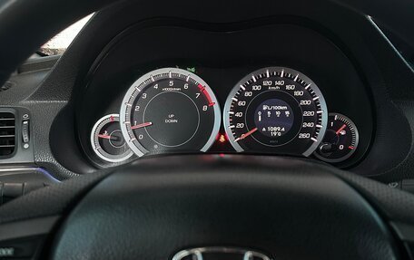 Honda Accord VIII рестайлинг, 2008 год, 900 000 рублей, 10 фотография