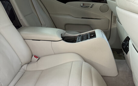 Lexus LS IV, 2007 год, 1 900 000 рублей, 12 фотография
