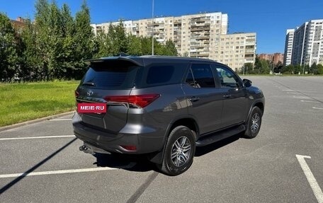 Toyota Fortuner II, 2021 год, 4 250 000 рублей, 3 фотография