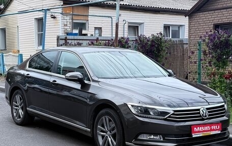 Volkswagen Passat B8 рестайлинг, 2017 год, 2 400 000 рублей, 1 фотография