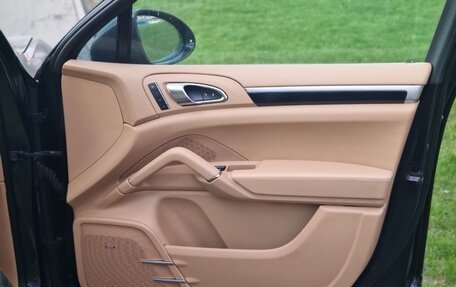 Porsche Cayenne III, 2016 год, 2 950 000 рублей, 14 фотография