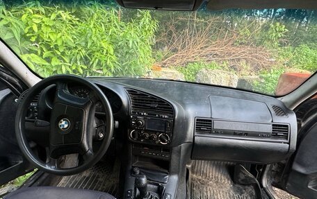 BMW 3 серия, 1994 год, 140 000 рублей, 9 фотография