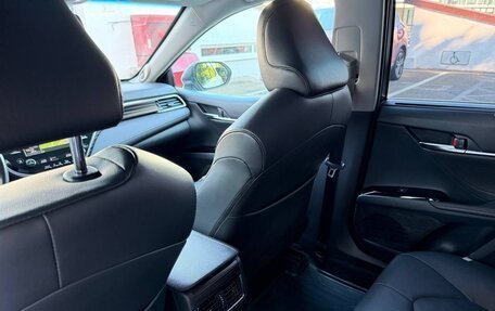 Toyota Camry, 2018 год, 2 200 000 рублей, 15 фотография