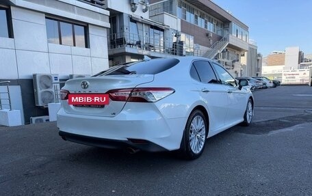 Toyota Camry, 2018 год, 2 200 000 рублей, 5 фотография