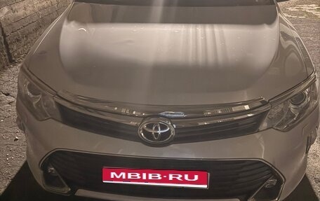Toyota Camry, 2015 год, 2 100 000 рублей, 2 фотография