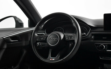 Audi A4, 2017 год, 2 800 000 рублей, 16 фотография