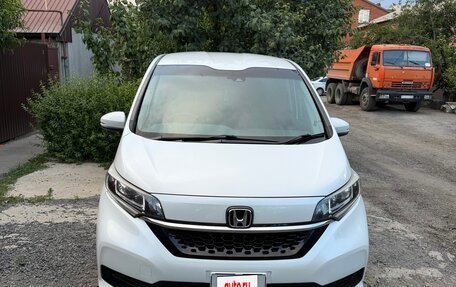 Honda Freed II, 2020 год, 1 900 000 рублей, 1 фотография