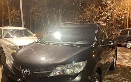 Toyota RAV4, 2014 год, 1 900 000 рублей, 2 фотография