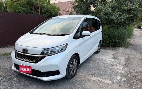 Honda Freed II, 2020 год, 1 900 000 рублей, 4 фотография