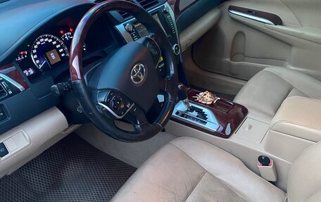 Toyota Camry, 2012 год, 1 700 000 рублей, 16 фотография