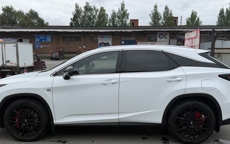 Lexus RX IV рестайлинг, 2019 год, 5 800 000 рублей, 2 фотография