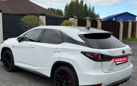 Lexus RX IV рестайлинг, 2019 год, 5 800 000 рублей, 4 фотография