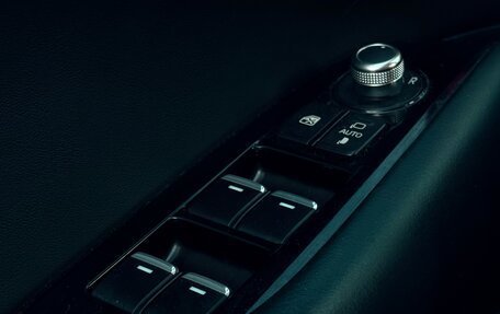 Mazda 6, 2019 год, 2 190 000 рублей, 12 фотография