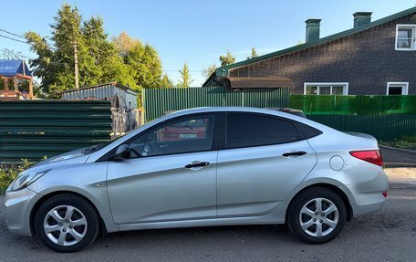 Hyundai Solaris II рестайлинг, 2013 год, 680 000 рублей, 4 фотография
