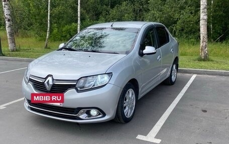 Renault Logan II, 2015 год, 430 000 рублей, 3 фотография