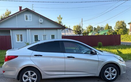 Hyundai Solaris II рестайлинг, 2013 год, 680 000 рублей, 8 фотография