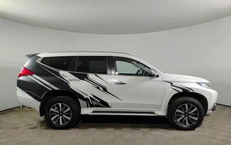 Mitsubishi Pajero Sport III рестайлинг, 2016 год, 3 000 000 рублей, 5 фотография