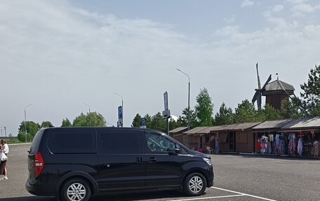 Hyundai H-1 II рестайлинг, 2018 год, 2 100 000 рублей, 3 фотография
