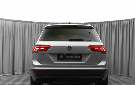 Volkswagen Tiguan II, 2020 год, 3 030 000 рублей, 6 фотография