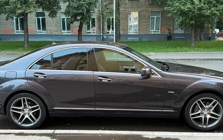 Mercedes-Benz S-Класс, 2010 год, 1 900 000 рублей, 5 фотография