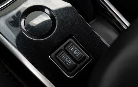 Mitsubishi Outlander III рестайлинг 3, 2021 год, 2 350 000 рублей, 13 фотография