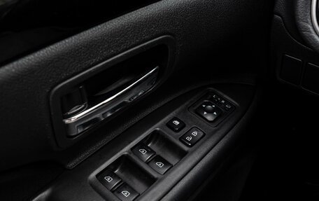 Mitsubishi Outlander III рестайлинг 3, 2021 год, 2 350 000 рублей, 18 фотография