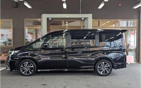 Honda Stepwgn IV, 2018 год, 1 359 100 рублей, 7 фотография