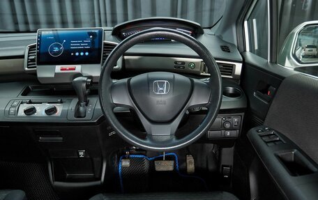 Honda Freed I, 2011 год, 950 000 рублей, 8 фотография