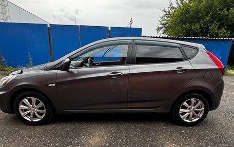 Hyundai Solaris II рестайлинг, 2011 год, 650 000 рублей, 5 фотография