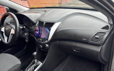 Hyundai Solaris II рестайлинг, 2011 год, 650 000 рублей, 15 фотография