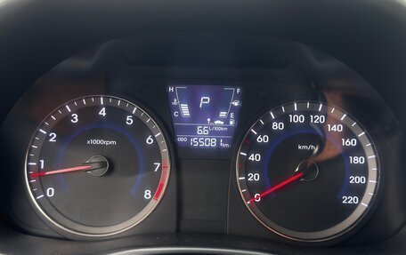 Hyundai Solaris II рестайлинг, 2011 год, 650 000 рублей, 18 фотография