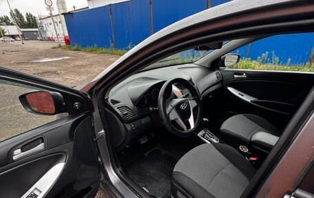 Hyundai Solaris II рестайлинг, 2011 год, 650 000 рублей, 14 фотография