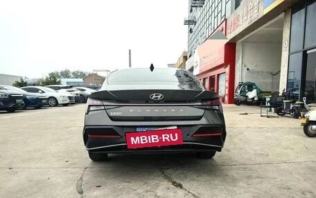 Hyundai Elantra, 2023 год, 1 380 000 рублей, 6 фотография