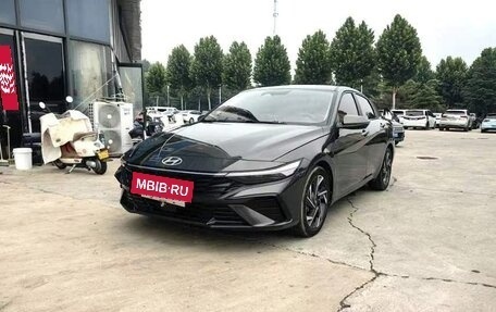 Hyundai Elantra, 2023 год, 1 380 000 рублей, 2 фотография
