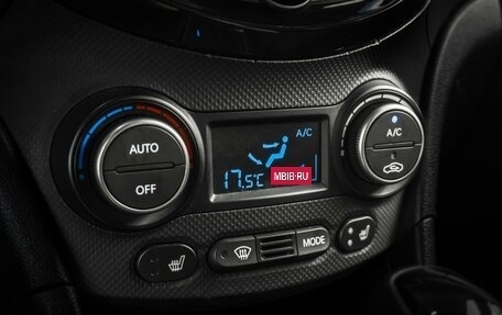 Hyundai Solaris II рестайлинг, 2015 год, 899 000 рублей, 16 фотография
