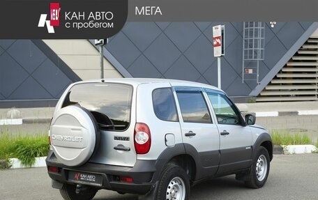 Chevrolet Niva I рестайлинг, 2018 год, 518 000 рублей, 2 фотография