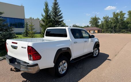 Toyota Hilux VIII, 2019 год, 3 800 000 рублей, 7 фотография