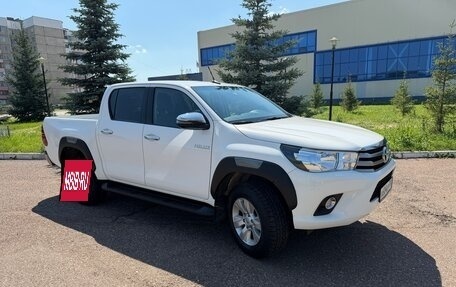Toyota Hilux VIII, 2019 год, 3 800 000 рублей, 2 фотография