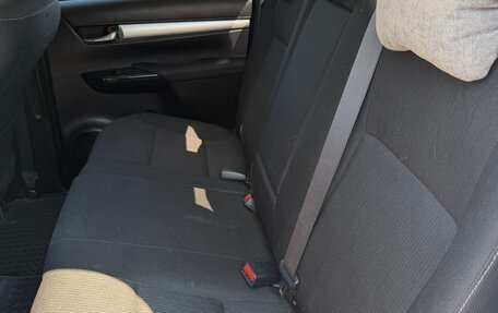 Toyota Hilux VIII, 2019 год, 3 800 000 рублей, 16 фотография