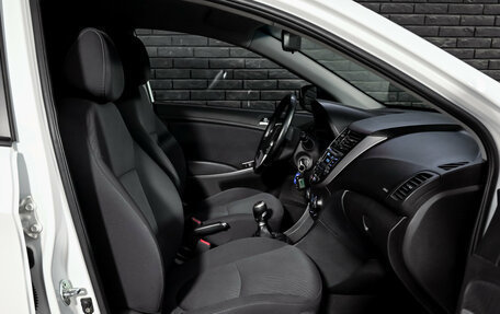 Hyundai Solaris II рестайлинг, 2014 год, 1 090 000 рублей, 11 фотография
