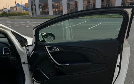 Opel Astra J, 2012 год, 750 000 рублей, 9 фотография