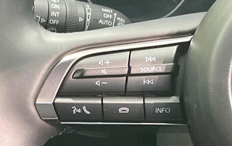 Mazda 3, 2023 год, 1 300 100 рублей, 39 фотография